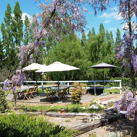 Hotel Au Relais Des Lilas Parthenay Eksteriør billede
