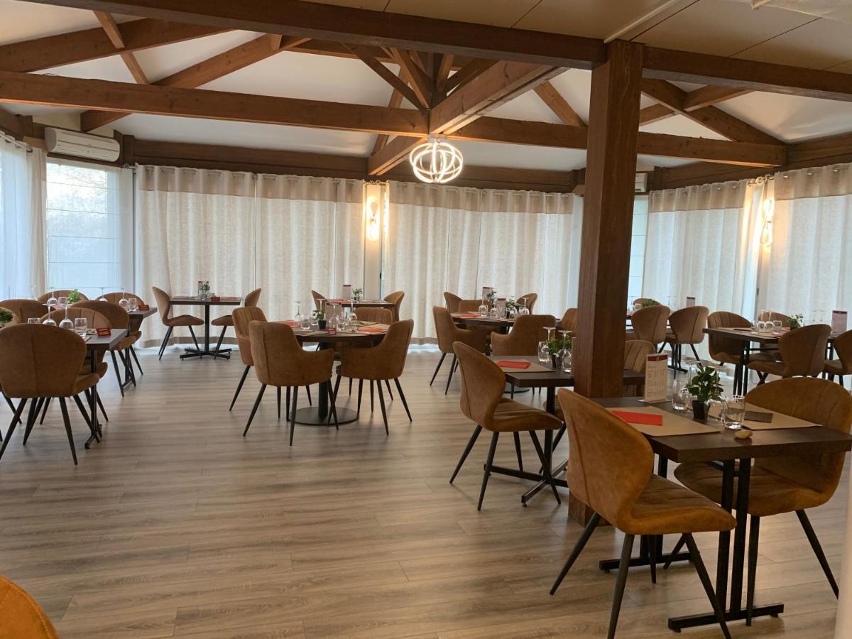 Hotel Au Relais Des Lilas Parthenay Eksteriør billede